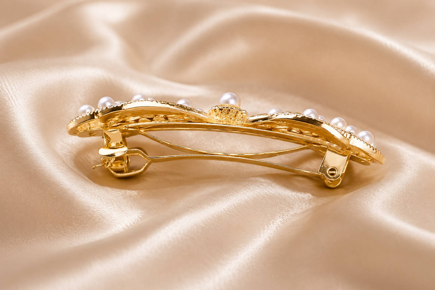 Pearl Bow Hair Clip